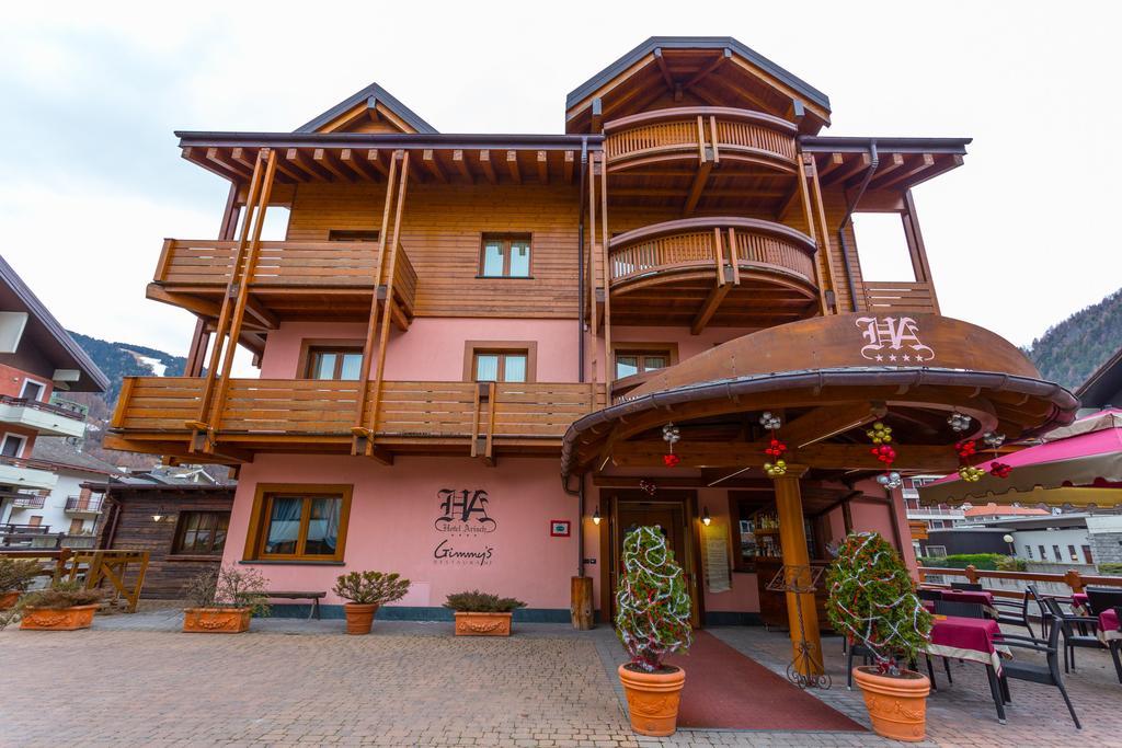 Hotel Arisch Априка Екстериор снимка